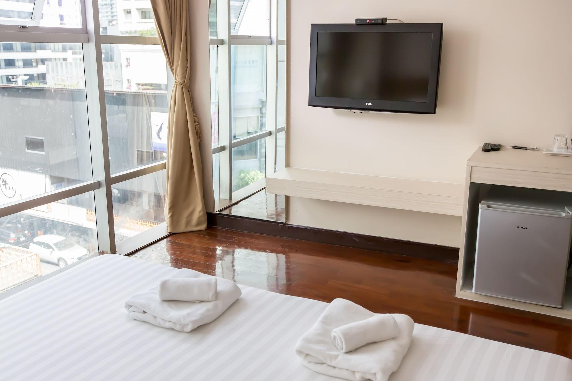 Snooze Hotel Thonglor Bangkok Esterno foto