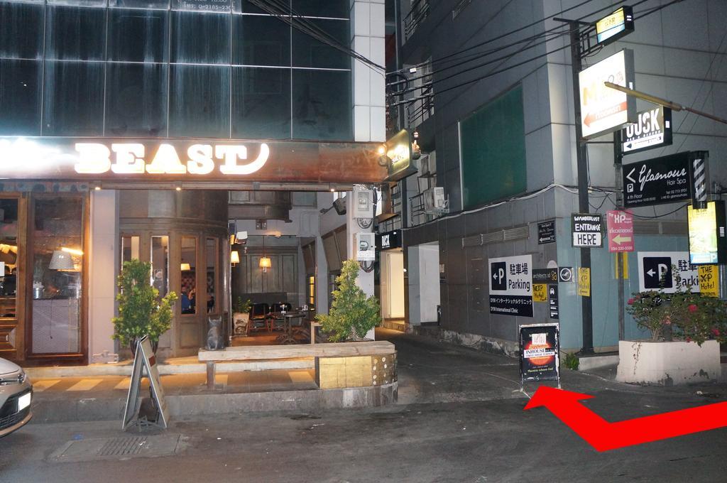 Snooze Hotel Thonglor Bangkok Esterno foto