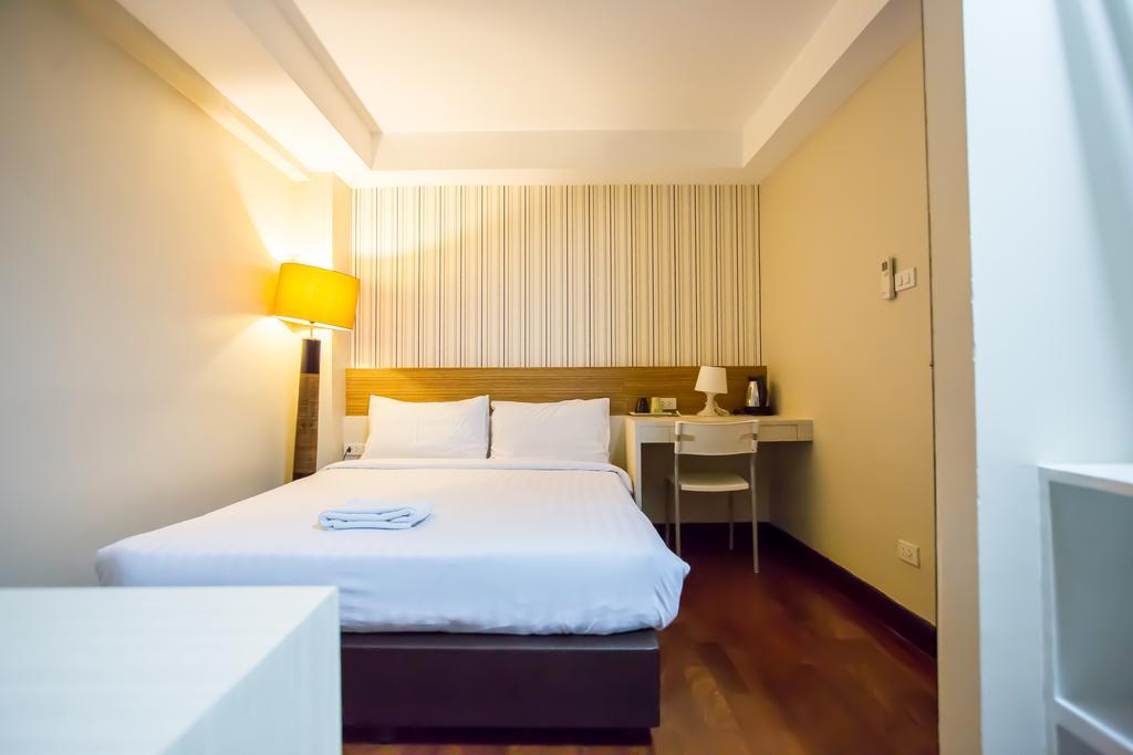 Snooze Hotel Thonglor Bangkok Esterno foto