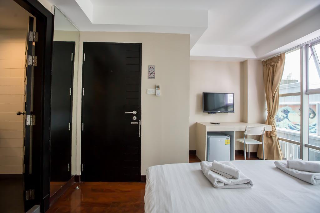 Snooze Hotel Thonglor Bangkok Esterno foto