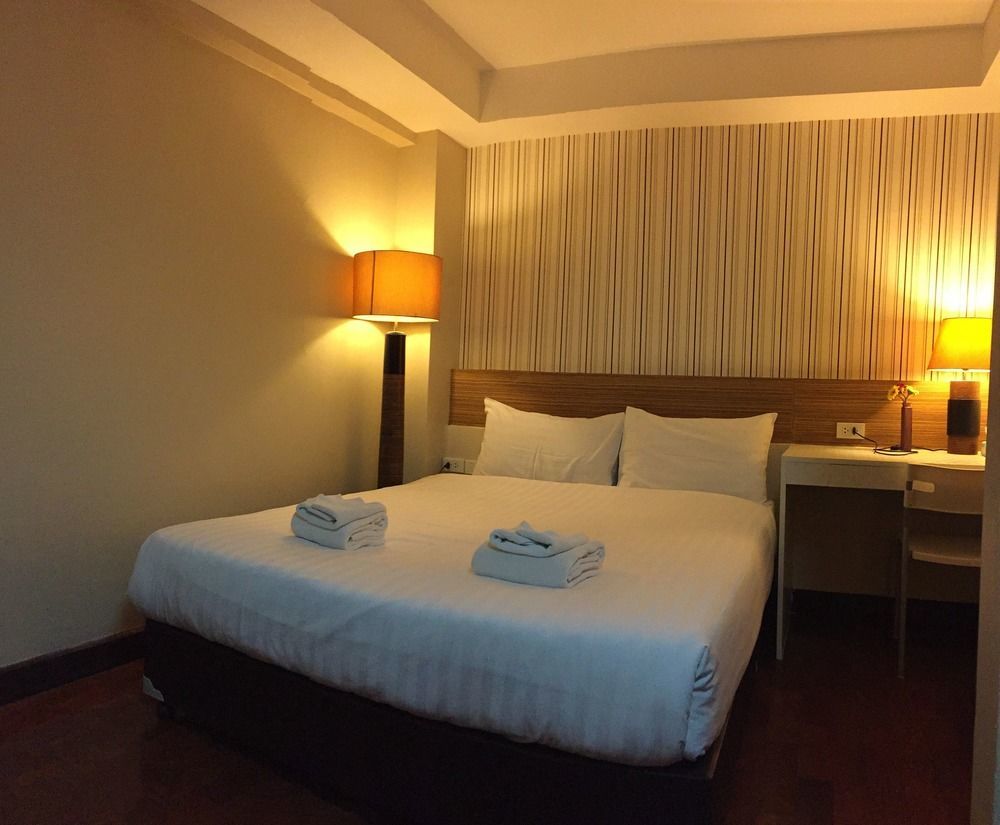 Snooze Hotel Thonglor Bangkok Esterno foto