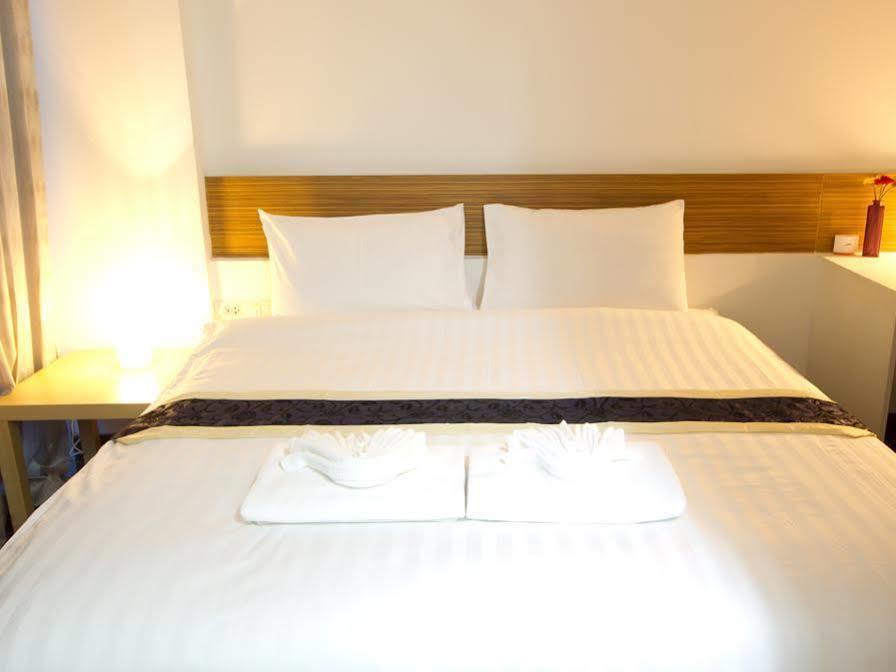 Snooze Hotel Thonglor Bangkok Esterno foto