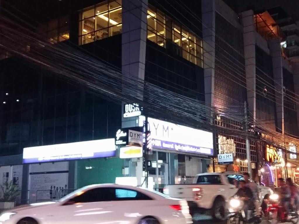 Snooze Hotel Thonglor Bangkok Esterno foto